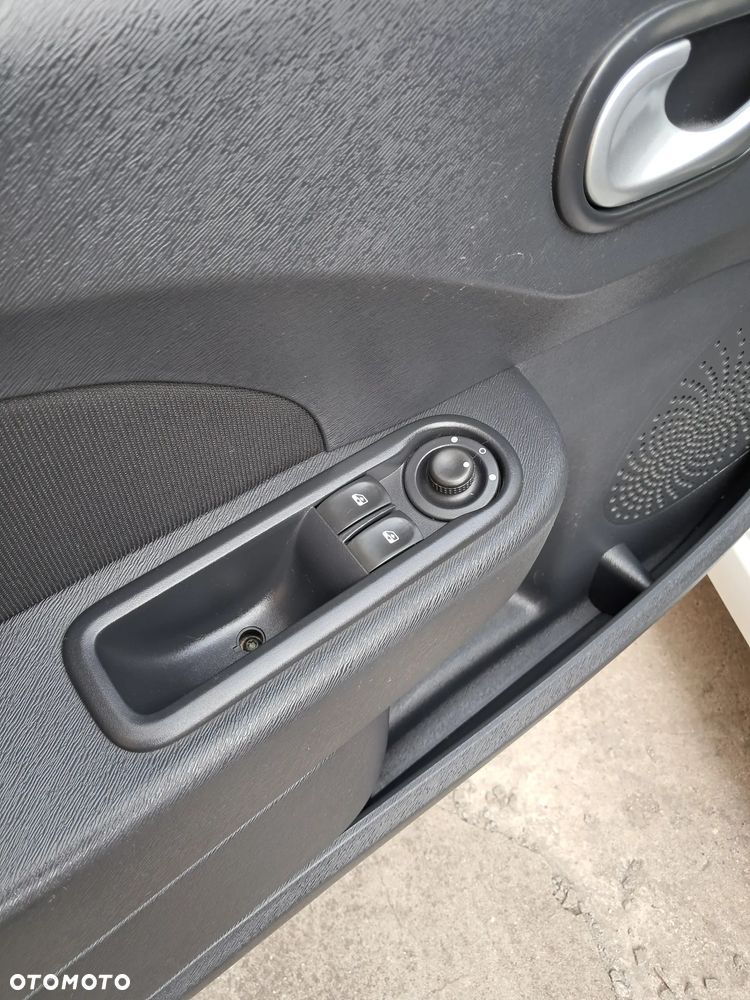 Renault Twingo 1.2 LEV 16V 75 Night & Day - 19