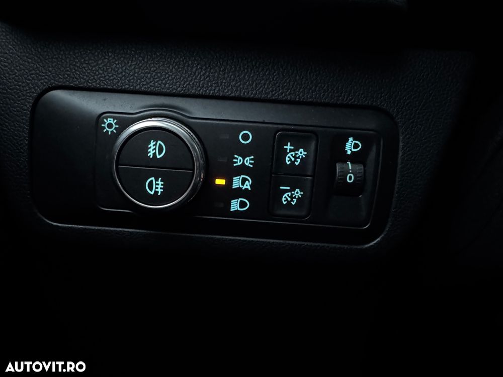 Ford Kuga 1.5 EcoBlue Aut. COOL&CONNECT - 11