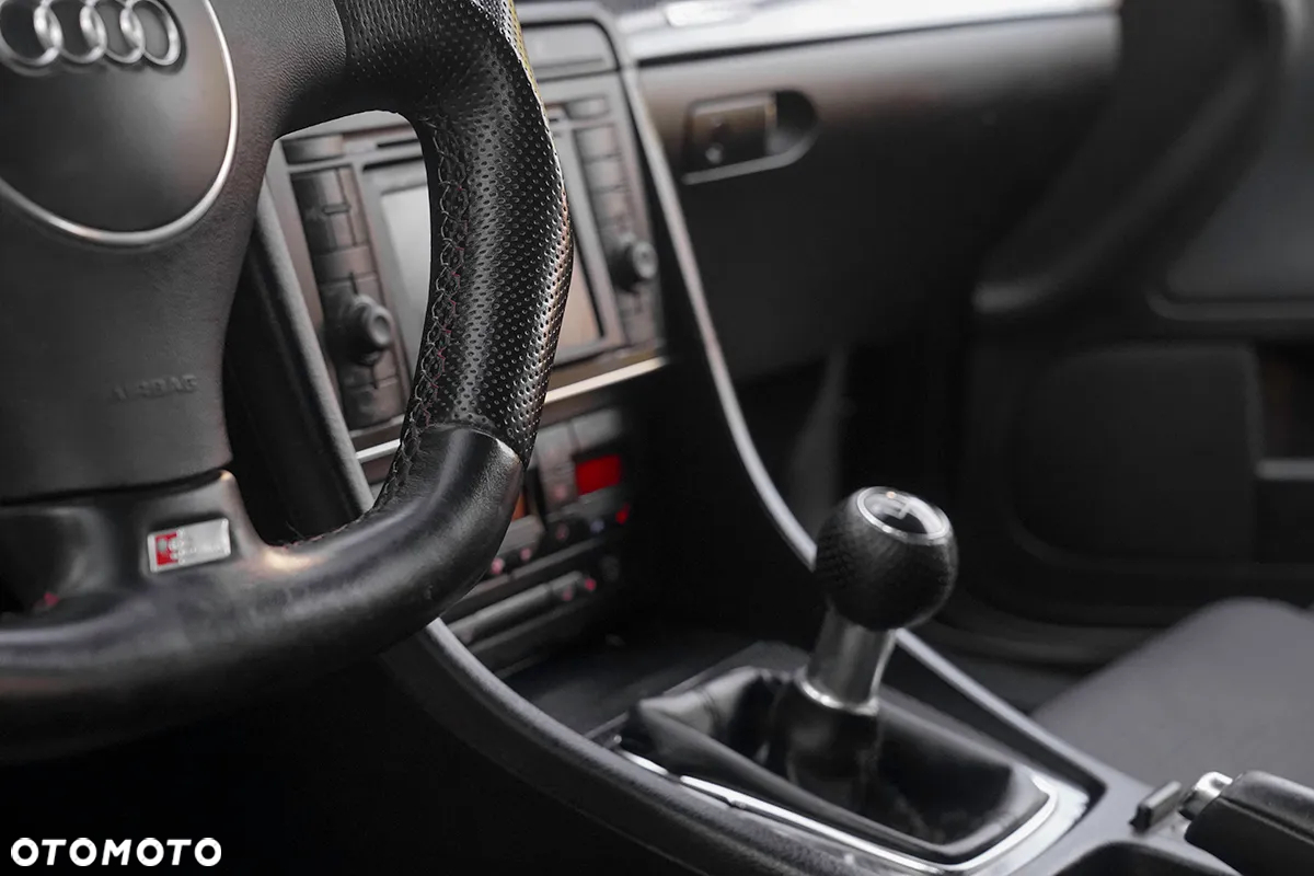 Audi A4 Avant 1.8T Quattro - 28