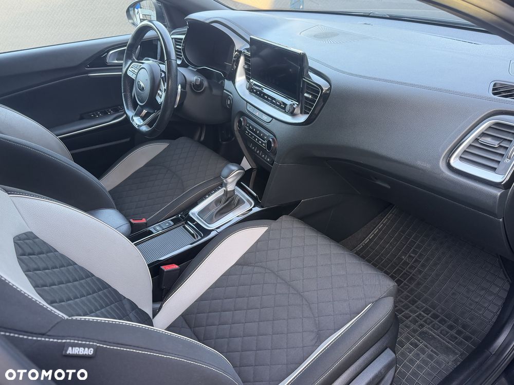 Kia ProCeed - 4