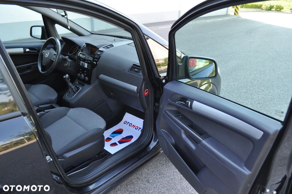 Opel Zafira 1.8 Family - 14