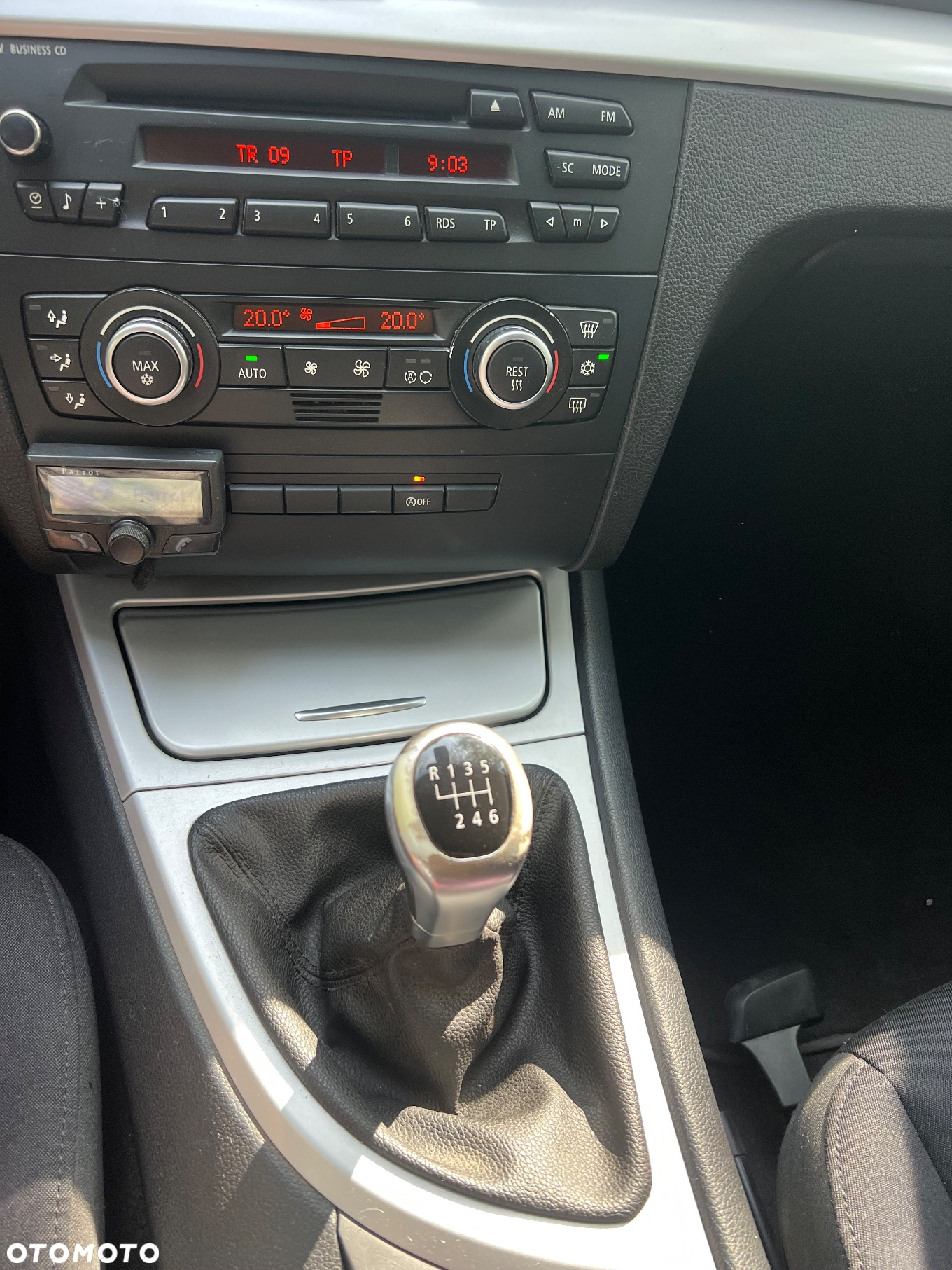 BMW Seria 1 118d - 11