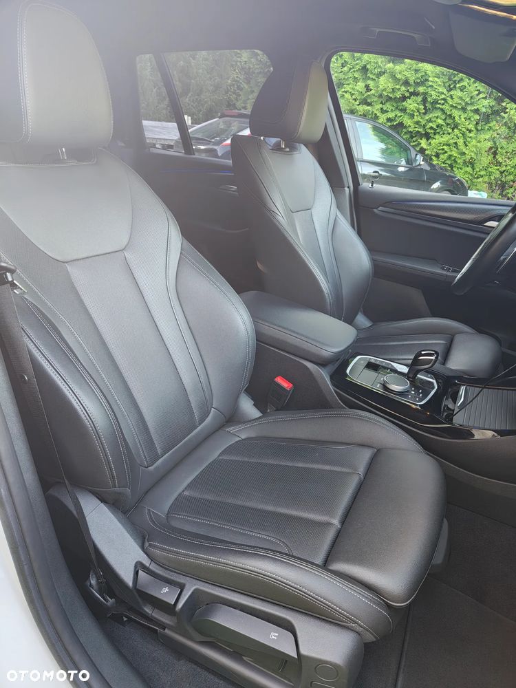 BMW X3 xDrive20i GPF sport - 8