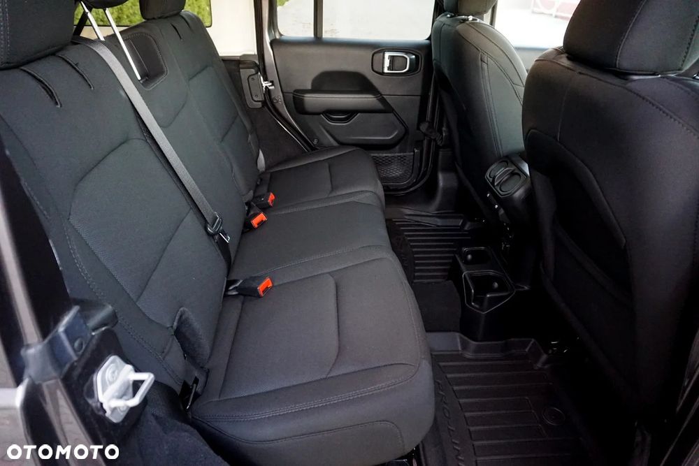 Jeep Wrangler 2.0 T-GDI Hardtop AWD Automatik Sahara - 27