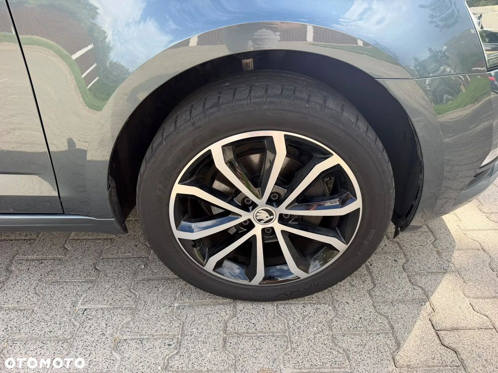 Skoda Octavia 2.0 TDI 4x4 DSG Soleil - 32
