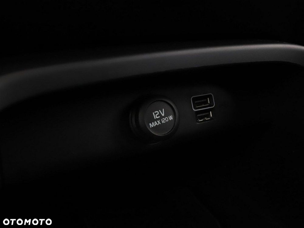 Volvo XC 40 T3 Momentum Pro - 31