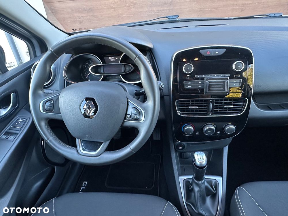 Renault Clio 1.2 16V 75 LIMITED - 17