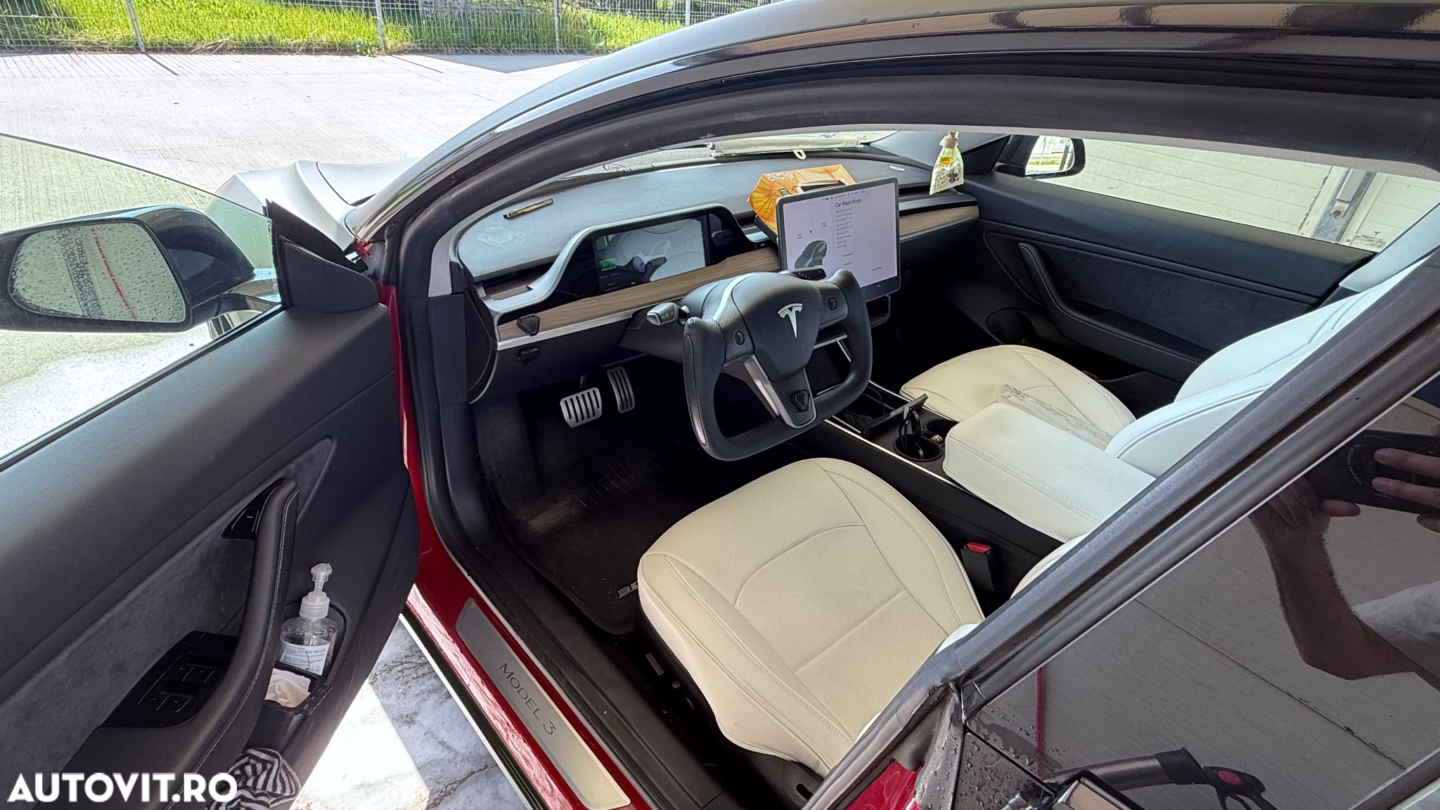 Tesla Model 3 - 5