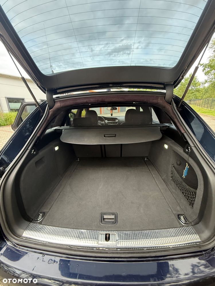 Audi A4 Avant 3.0 TDI Quattro S tronic - 9