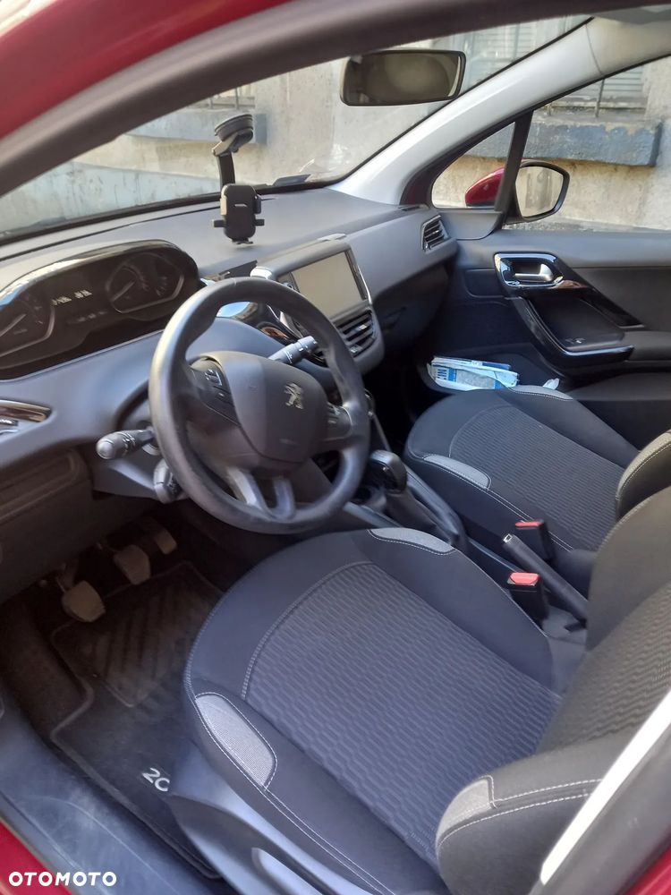 Peugeot 208 1.2 PureTech Active - 6