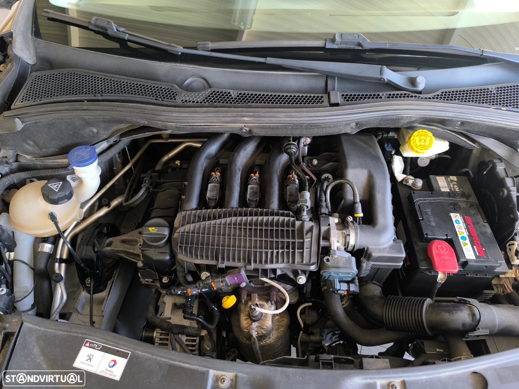 Peugeot 208 1.2 PureTech Allure - 28