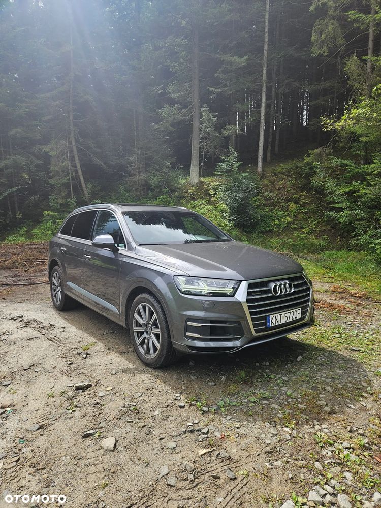 Audi Q7 - 1