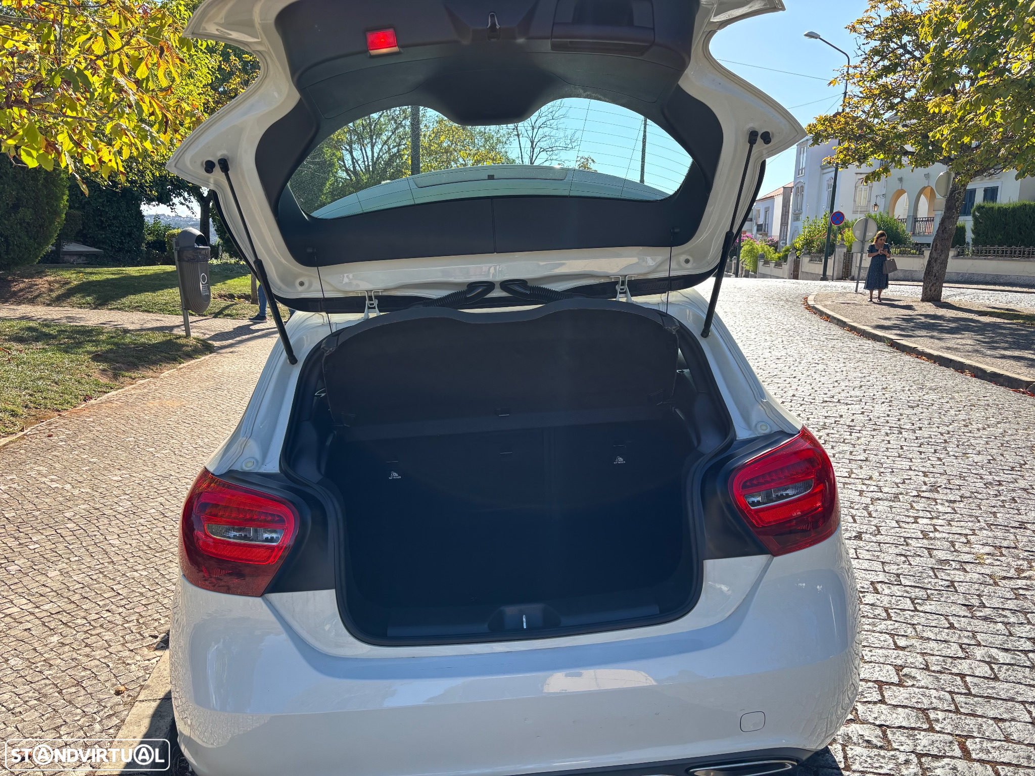 Mercedes-Benz A 160 d Aut. - 19
