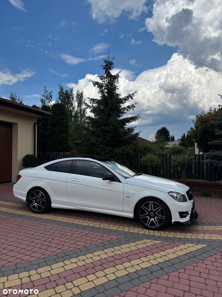 Mercedes-Benz Klasa C 250 CGI BlueEff Sport - 5