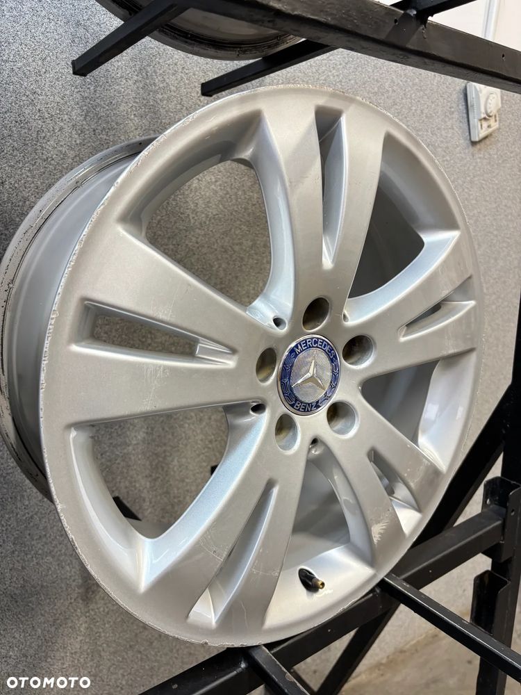 4  Felgi Alu Mercedes C-klasa 204, GLK 17" A 204 401 0402 - 23