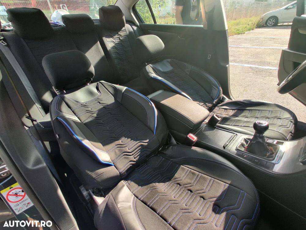 Volkswagen Passat 2.0 TDI BlueMotion Technology Trendline - 16