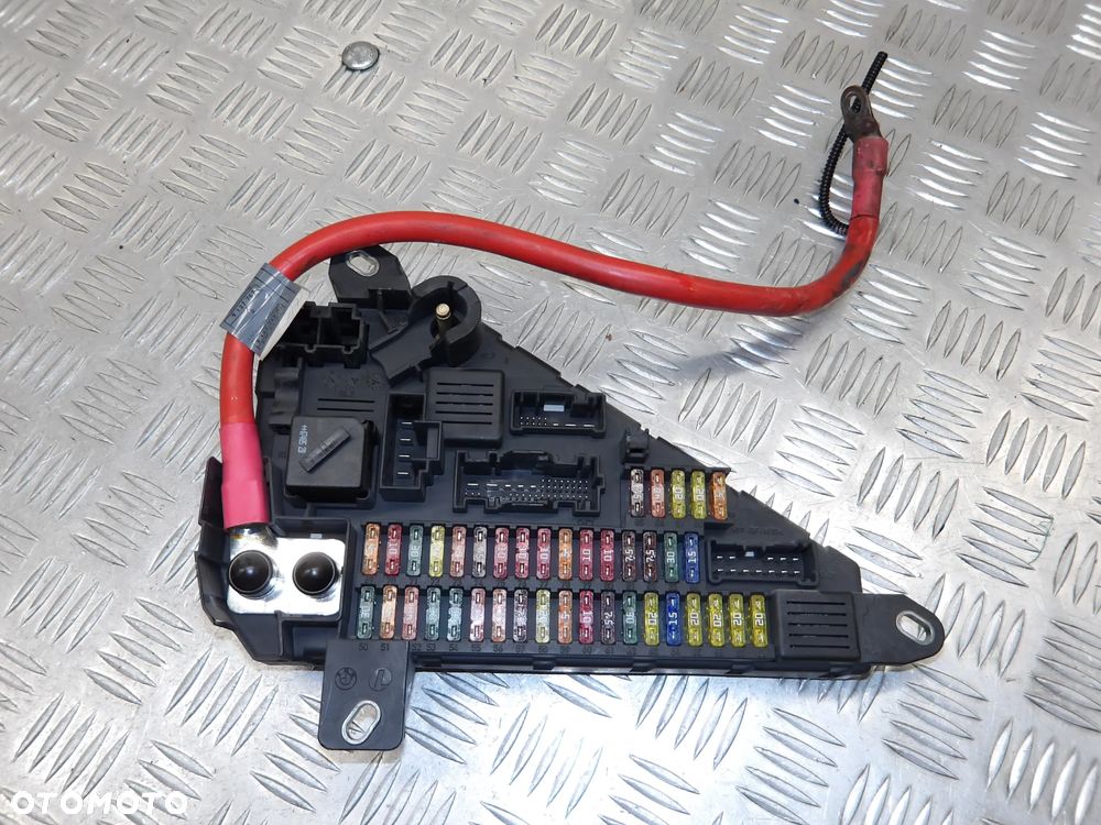 BMW E60 LIFT 07-10 SKRZYNKA BEZPIECZNIKÓW 518956057 - 1