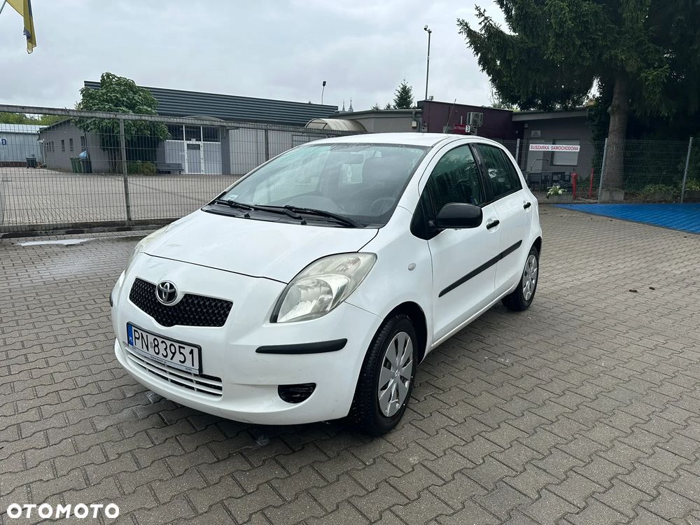 Toyota Yaris 1.0 Terra - 4