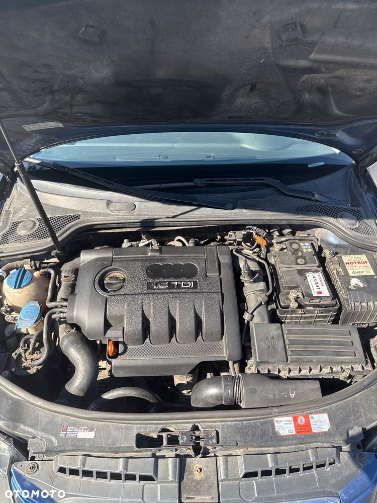 Audi A3 Sportback 1.9 TDI DPF e - 11