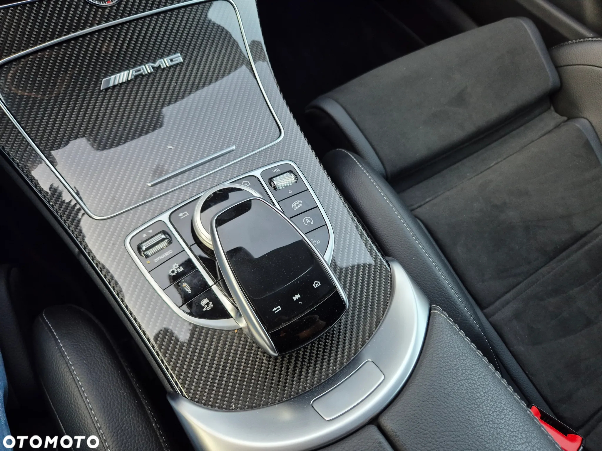 Mercedes-Benz Klasa C 63 AMG 9G-TRONIC - 27