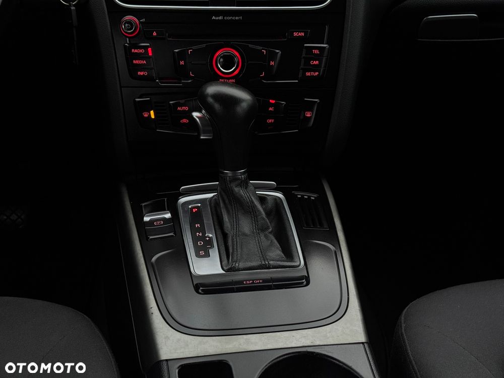 Audi A4 Avant 2.0 TDI Multitronic - 27