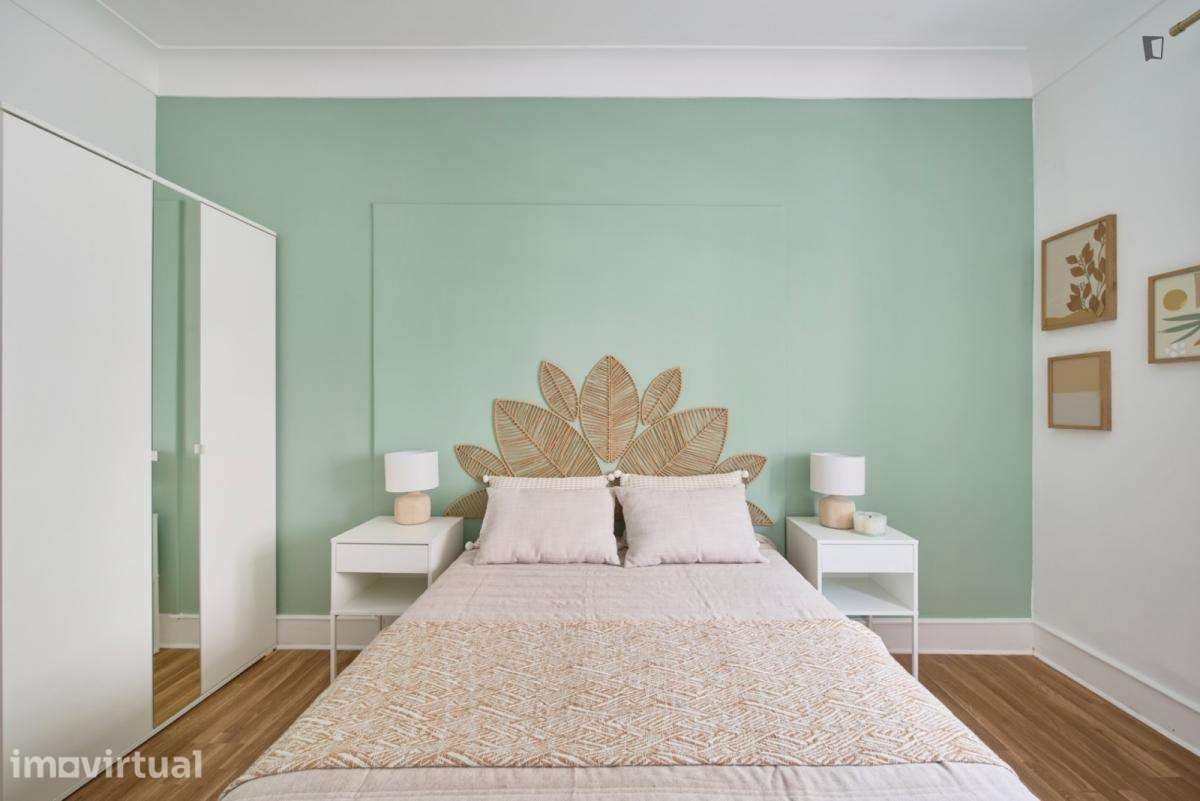 Quarto - localizado em Roma-Areeiro Lisbon - Grande imagem: 4/34