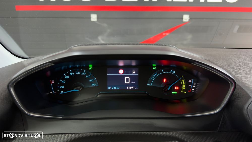 Peugeot e-208 E-Style - 19