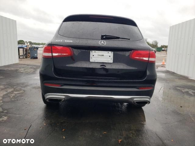 Mercedes-Benz GLC 300 4Matic 9G-TRONIC - 23