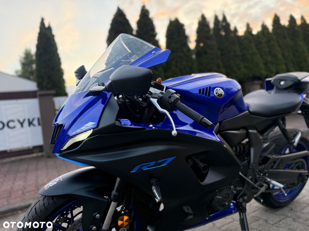 Yamaha R7 - 17
