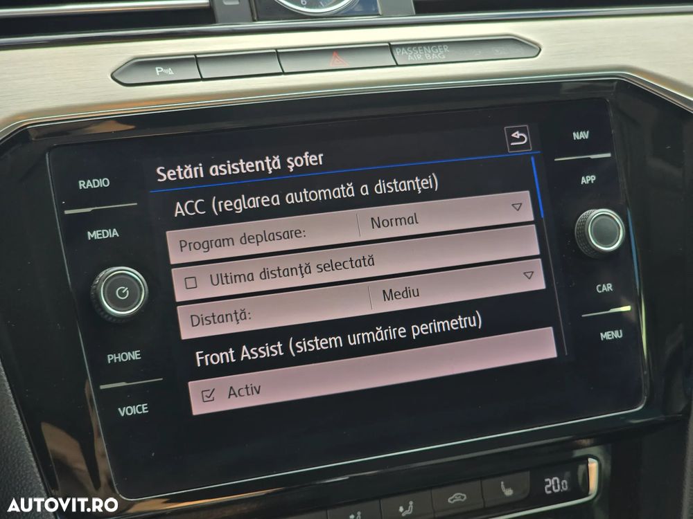 Volkswagen Passat 2.0 TDI SCR DSG Highline - 28
