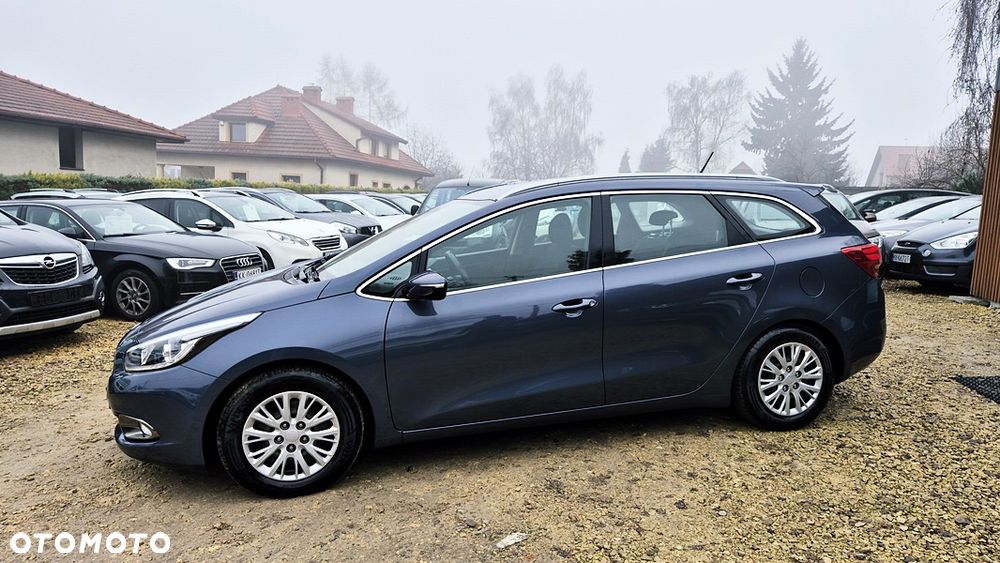Kia Ceed 1.6 GDI Platinum Edition - 24
