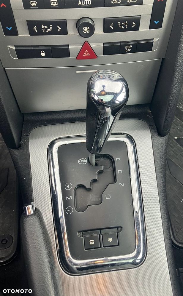 Peugeot 407 HDi 135 Automatik Premium - 14