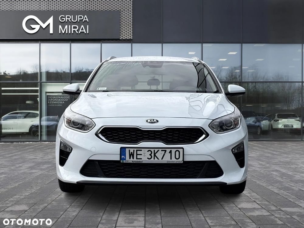 Kia Ceed - 8