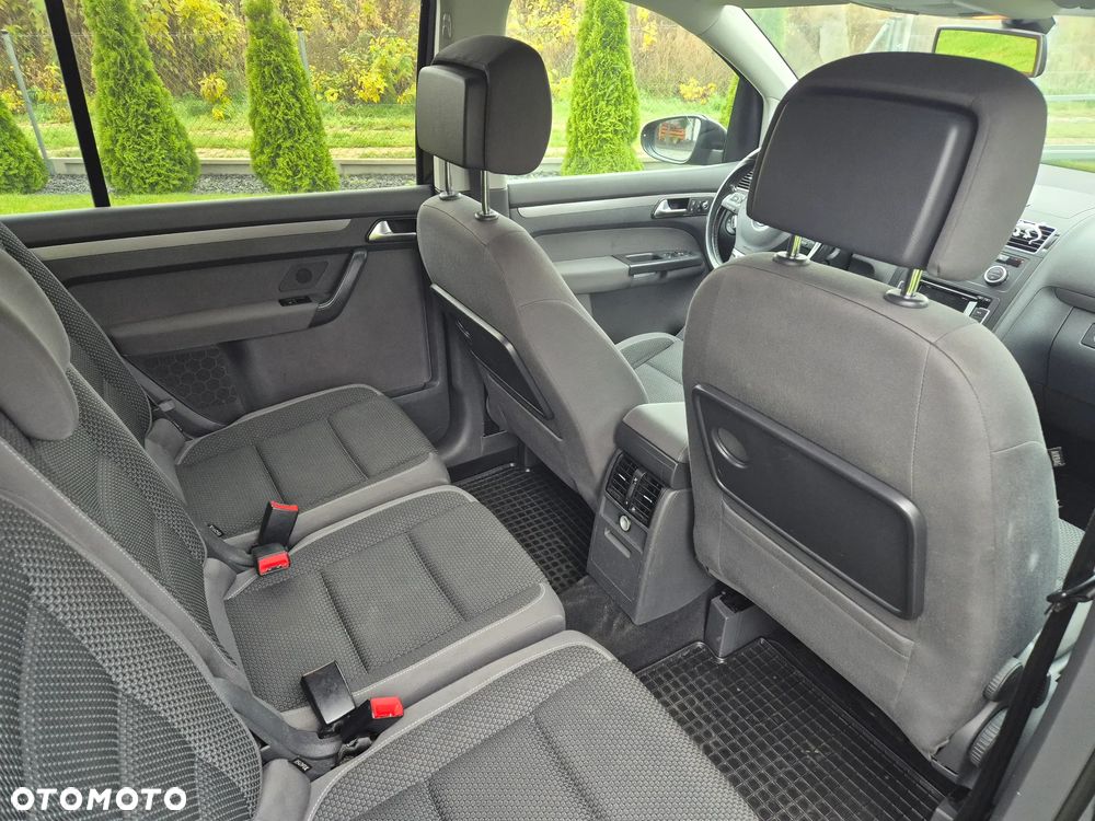 Volkswagen Touran 1.6 TDI DPF BlueMotion Technology DSG Comfortline - 13