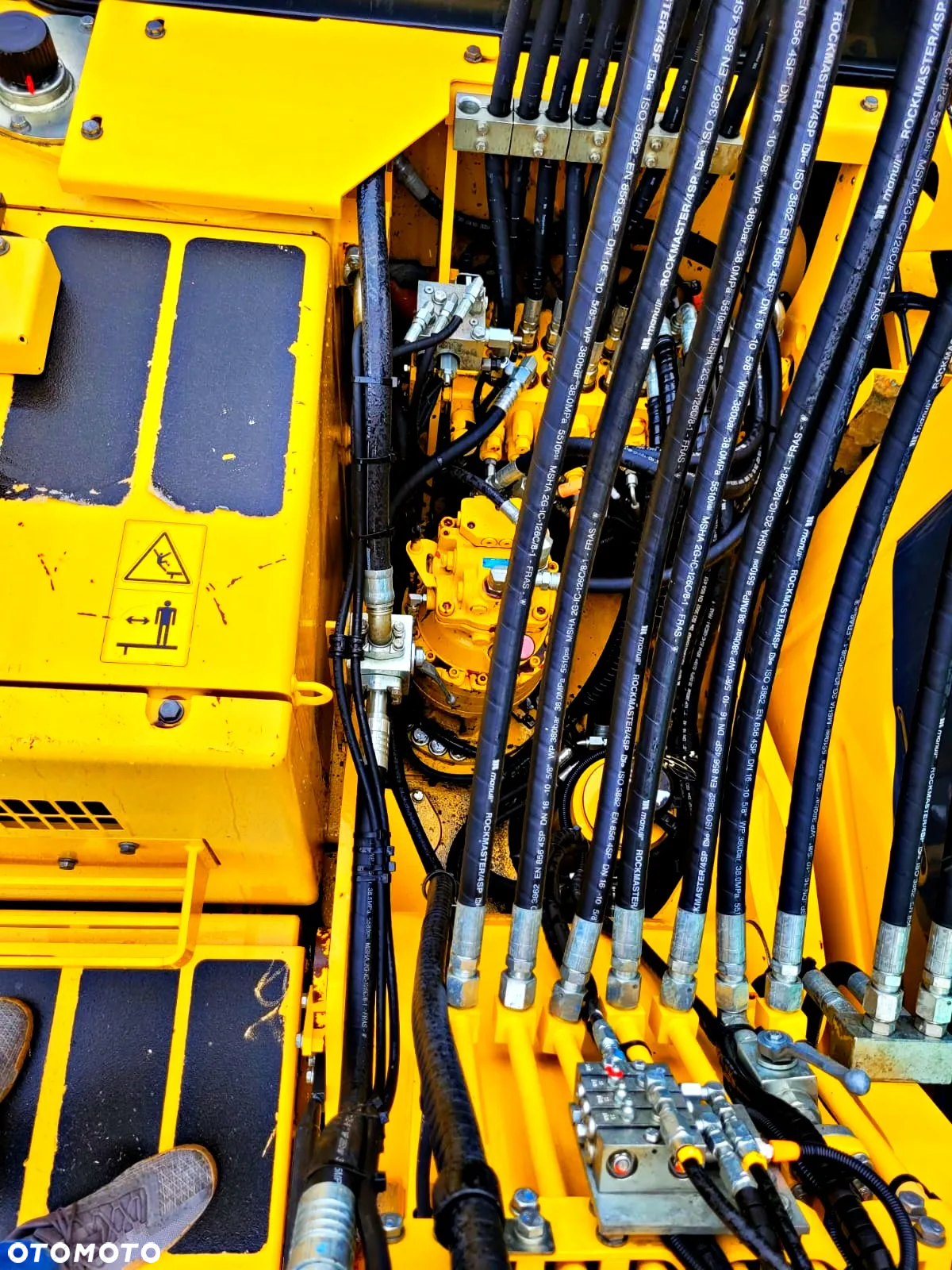 Komatsu PW 160 - 8 Wysięgnik dwuczęściowy, 3 ramiona - 18