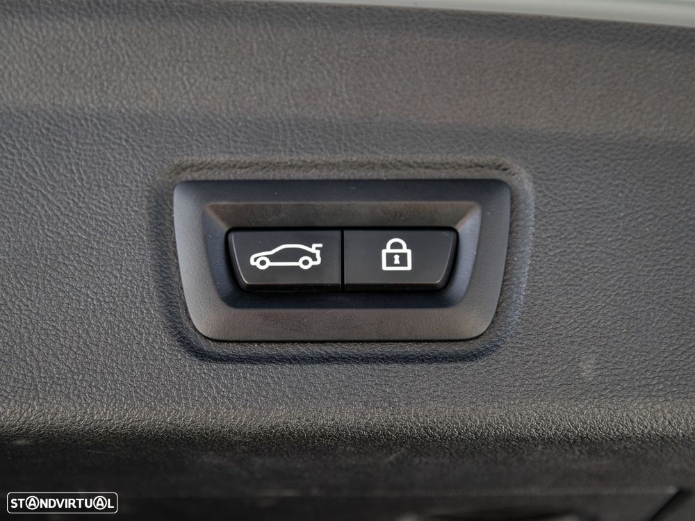 BMW i4 eDrive40 Pack Desportivo M - 10