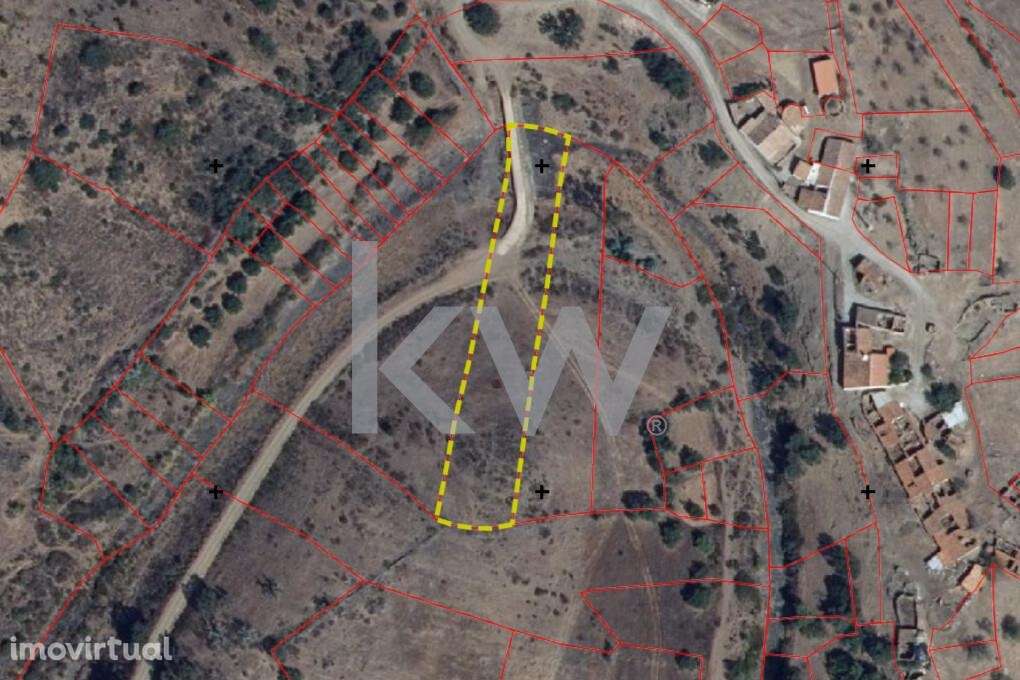 Conjunto de 6 Terrenos Rústicos com uma área total de 10100m2 perto de - Grande imagem: 5/7