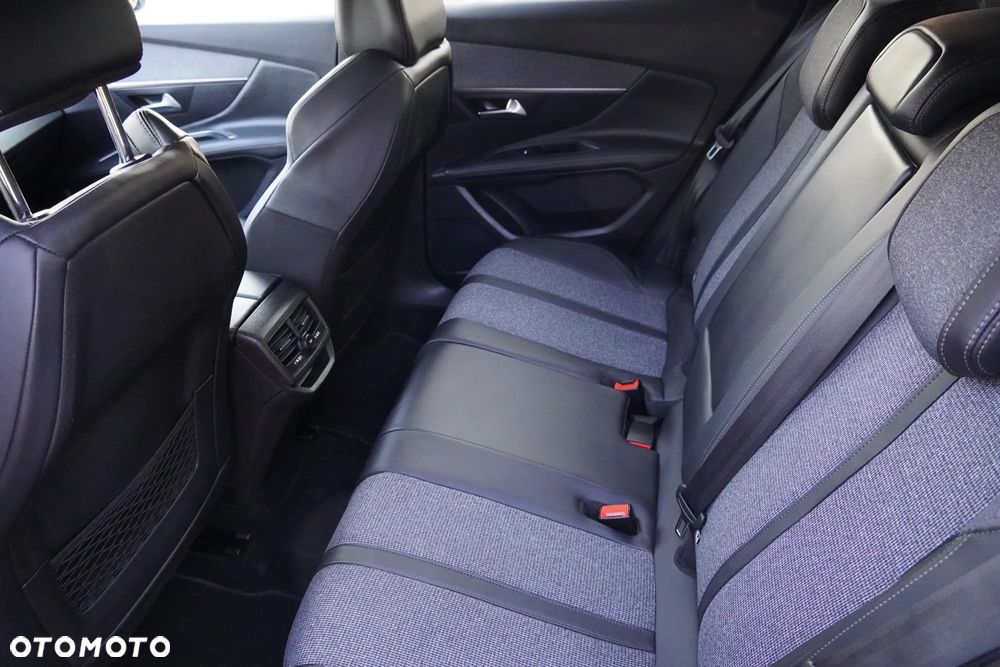 Peugeot 3008 1.2 PureTech Allure Pack S&S - 13