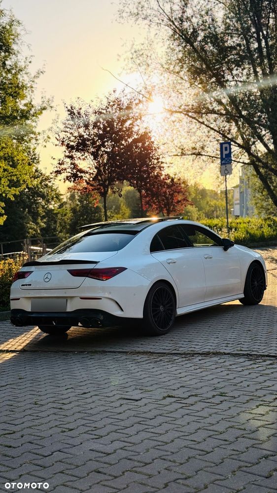 Mercedes-Benz CLA 200 AMG Line 7G-DCT - 3