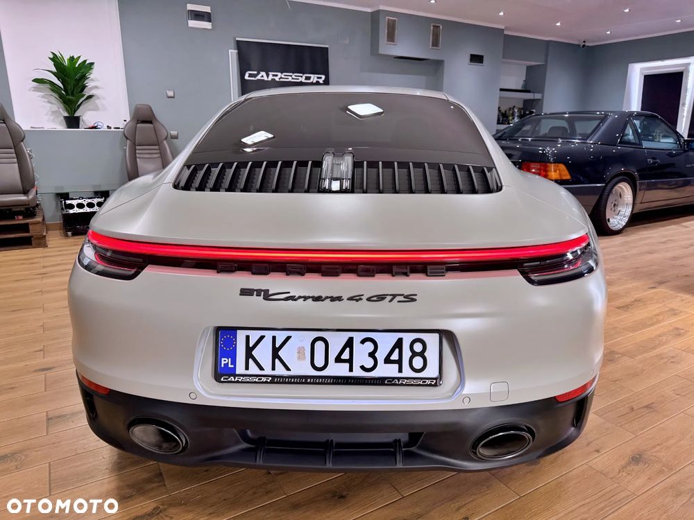Porsche 911 - 12