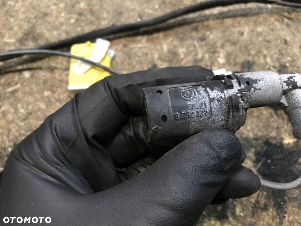 PRZEWODY WIĄZKA CZUJNIKÓW PDC 8352137 BMW E38 E39 - 2