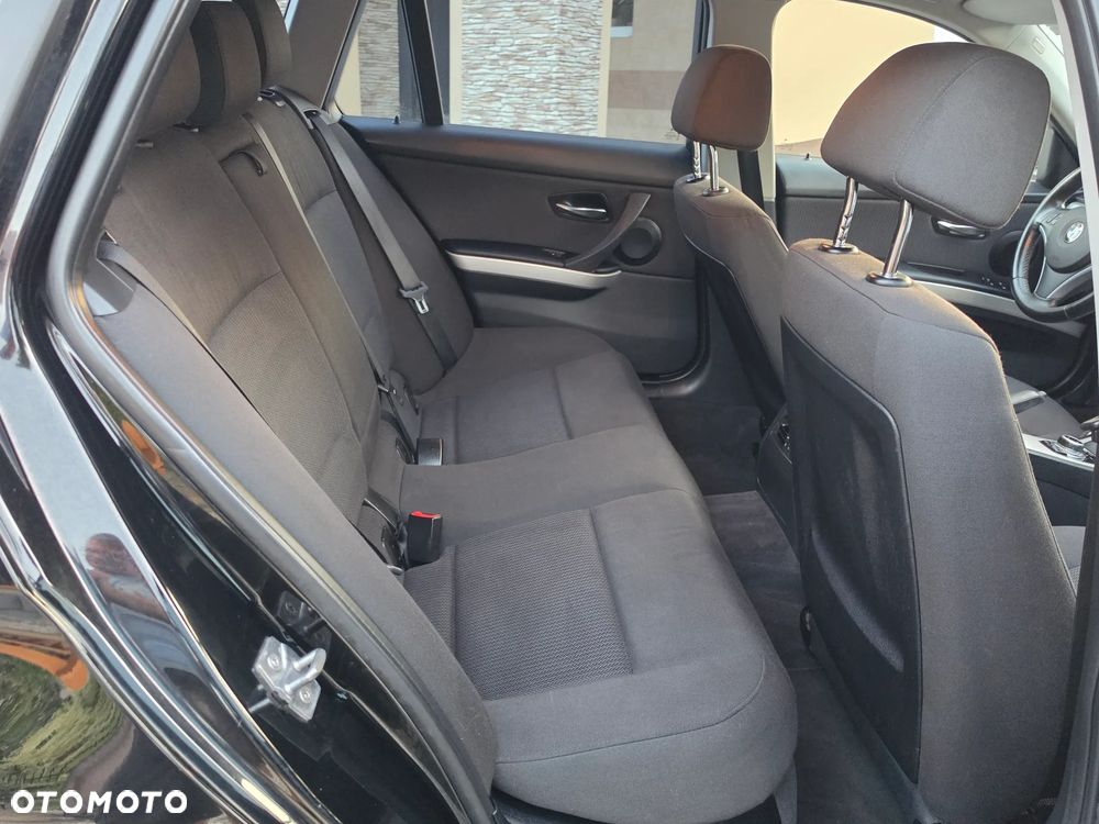 BMW Seria 3 - 21