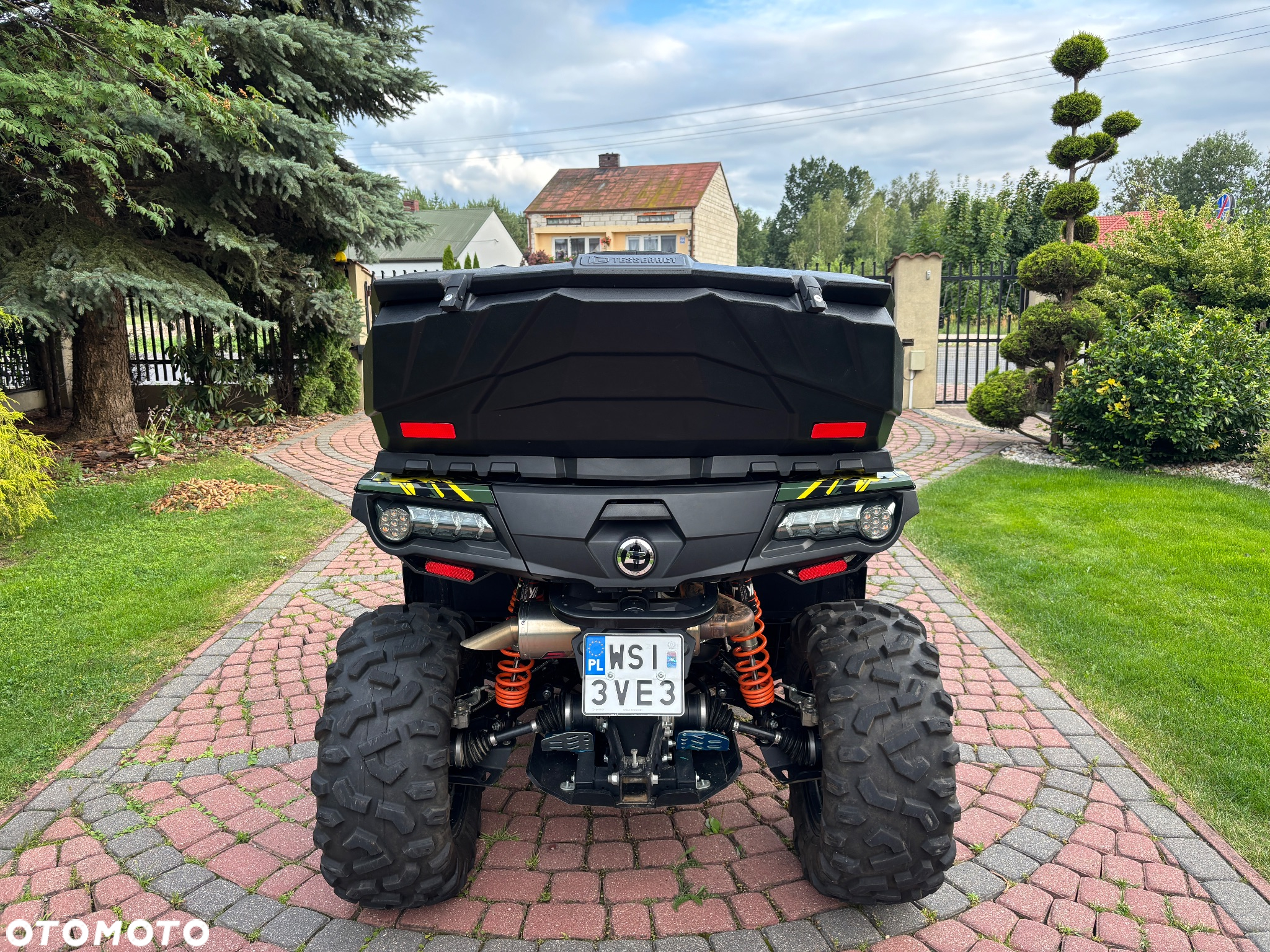CFMoto CForce - 10