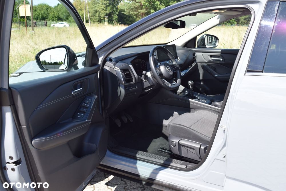Nissan Qashqai 1.3 DIG-T N-Connecta - 16