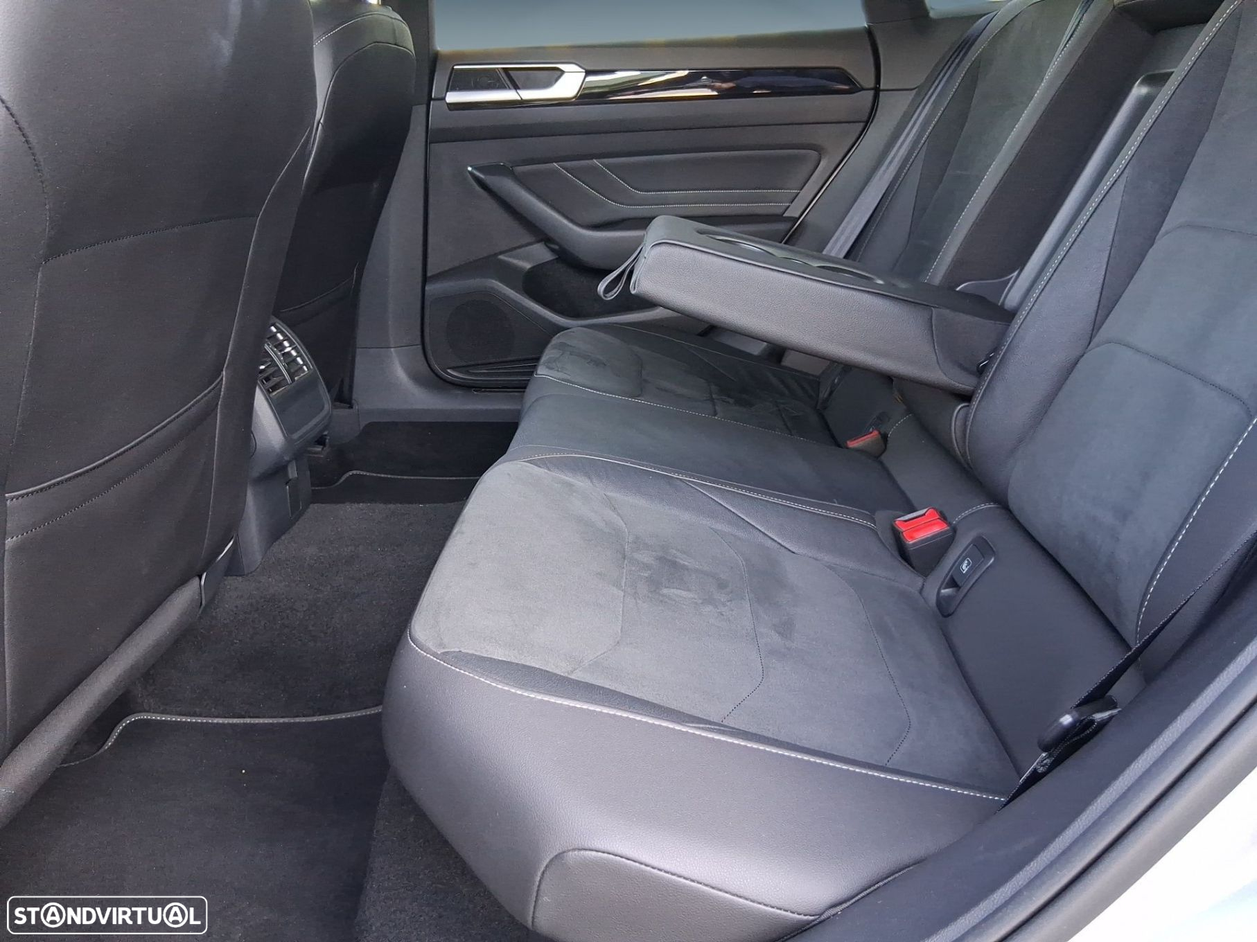 VW Arteon Shooting Brake 2.0 TDI R-Line DSG - 8
