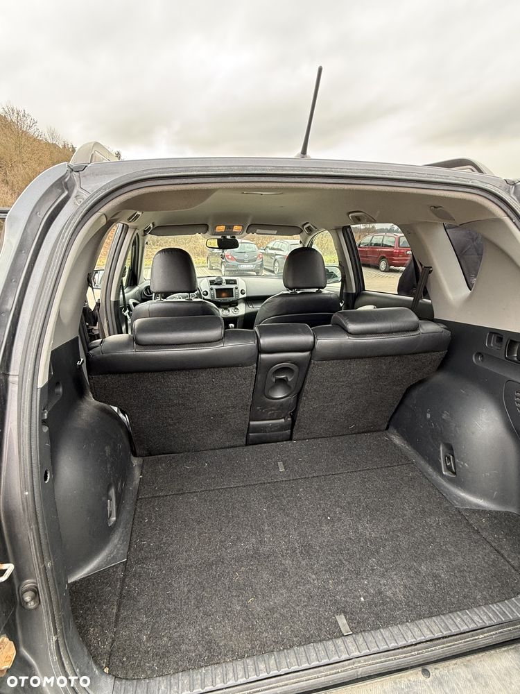 Toyota RAV4 2.2 D-CAT X - 9