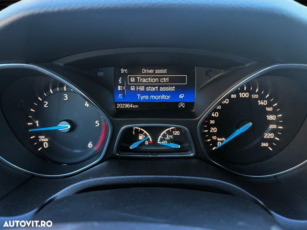 Ford Focus 1.5 EcoBlue Titanium Business - 24