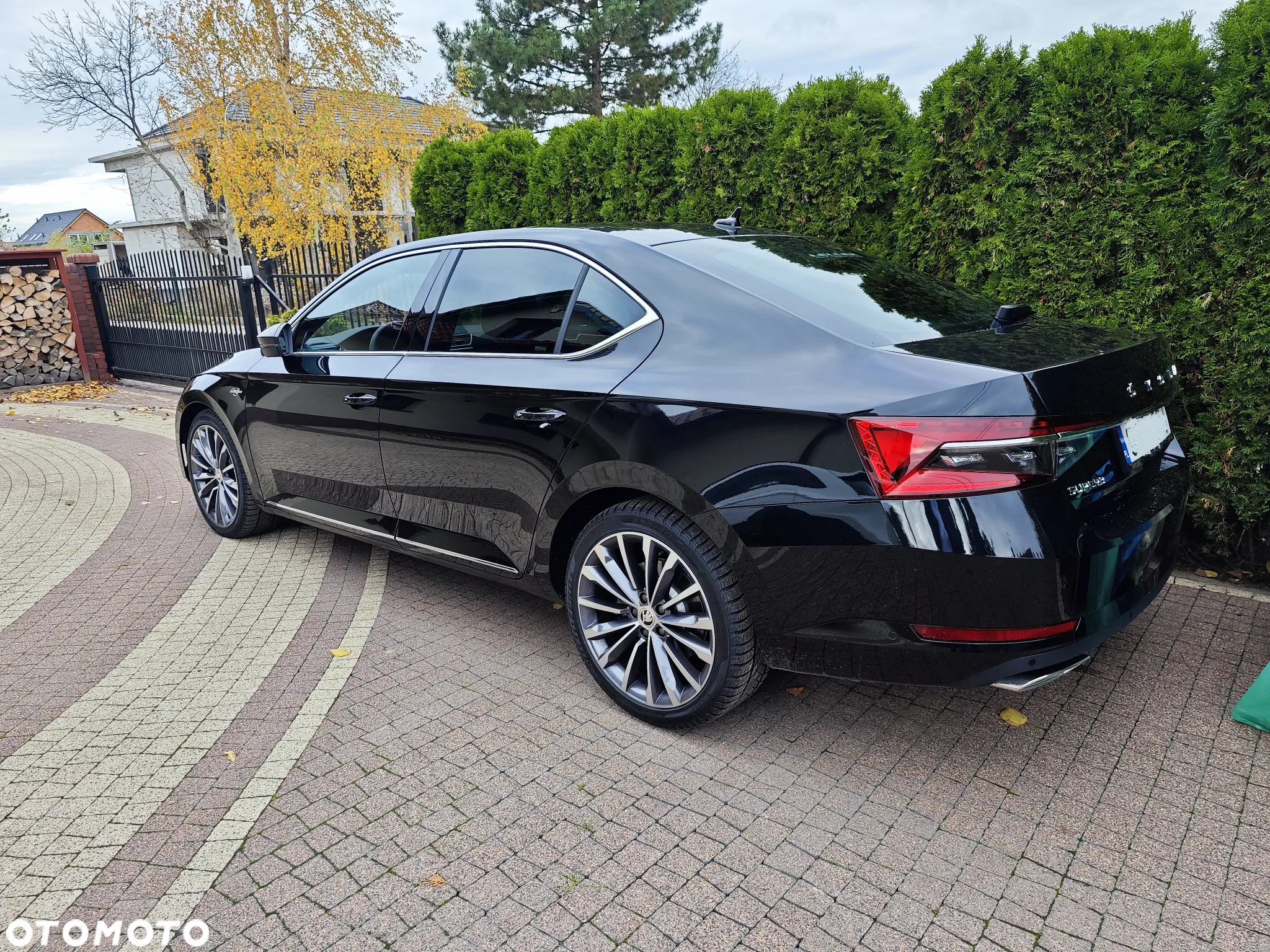 Skoda Superb 2.0 TSI 4x4 L&K DSG - 2
