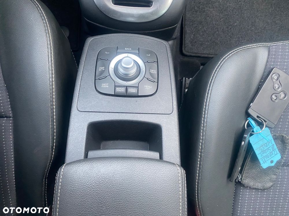 Renault Scenic ENERGY TCe 130 BOSE EDITION - 26