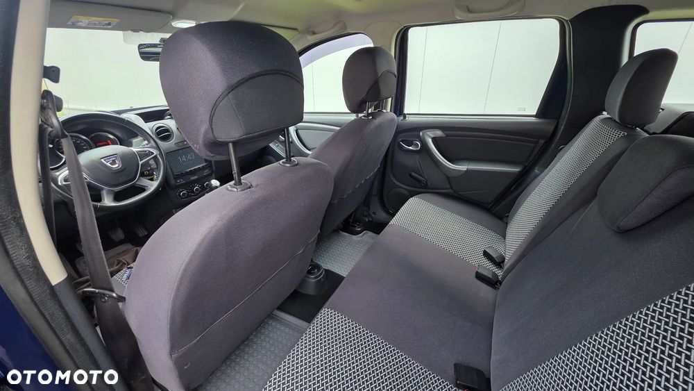 Dacia Duster 1.6 SCe Laureate 4x4 S&S - 15